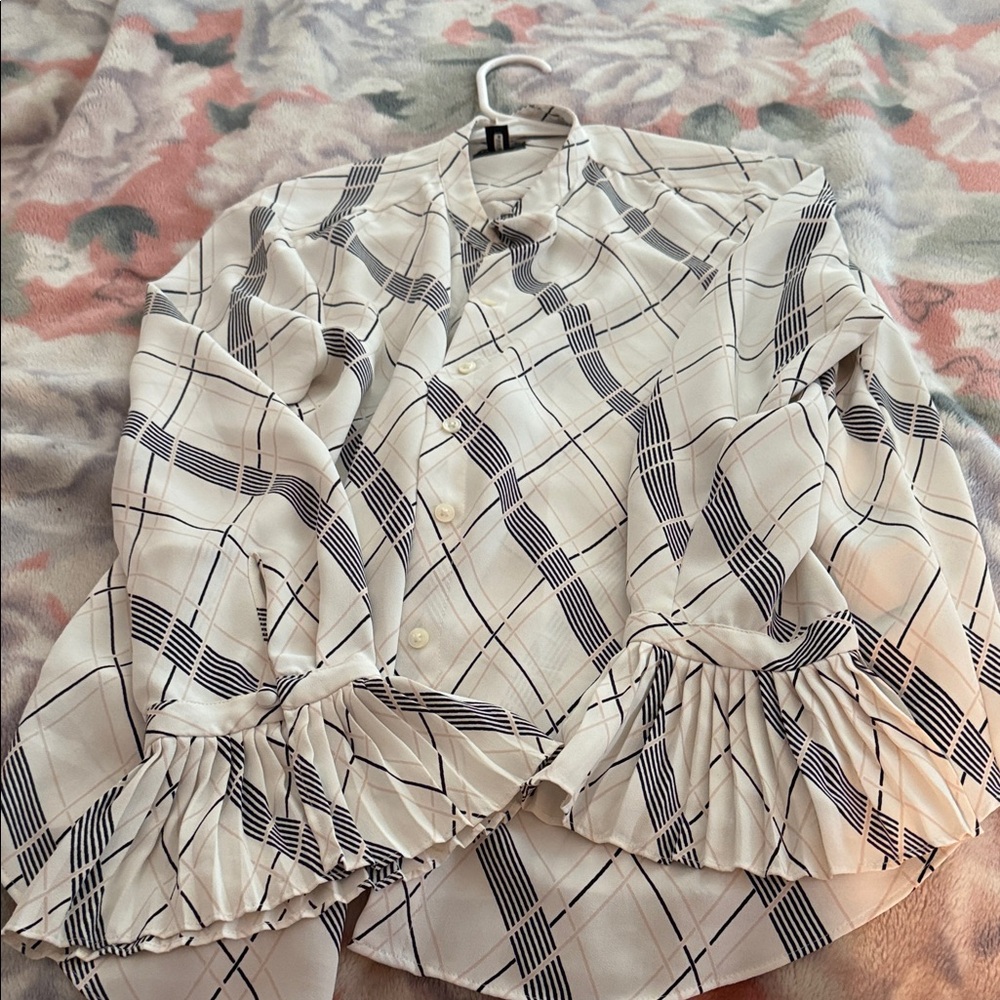 Plaid Ruffle Sleeve Blouse - Black and White
